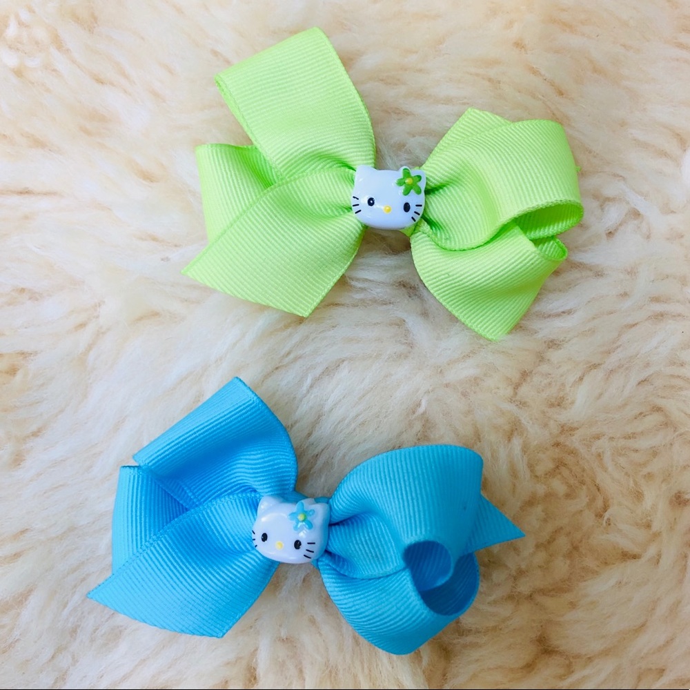 HELLO KITTY hair bow green & blue bows accessories